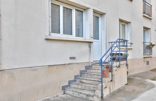 Charonne Apartment | GuestReady - Lovely Parisian Apt for 2