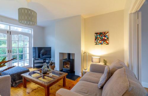 Rathfarnham House | GuestReady - Serene Haven near Castle Golf Club