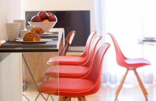 Alfama Apartment | GuestReady - Stylish apt w/balcony in Graca
