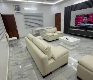 Abomey-Calavi Apartment | Guidi