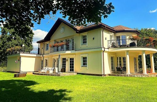 Anyksciai House | Gulbės Apartamentai