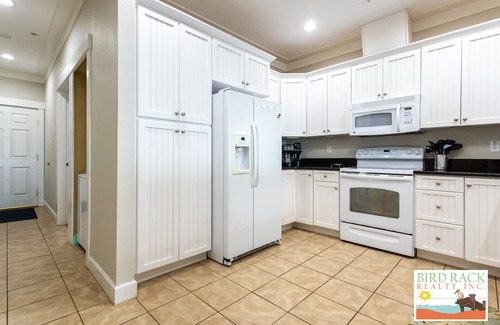 Steinhatchee Condo | Gulf Breeze Condo #206- Private Boat Ramp! WiFi! NO DOCK THIS SCALLOP SEASON!
