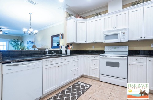Steinhatchee Villa | Gulf Breeze Condo #203- Private Boat Ramp! WiFi! NO DOCK THIS SCALLOP SEASON!