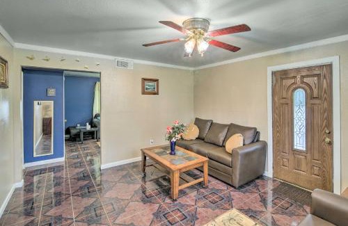 West Orange House | Gulf Coast Home Less Than 2 Mi to Parks and Museums!