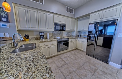 Thomas Drive Condo | Gulf Crest 2BR all tiled gulf front condo! Beach Chair Service included!