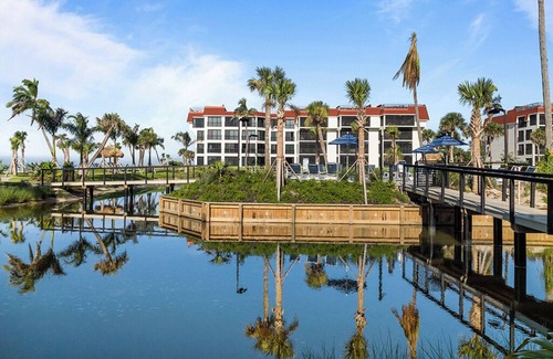 Sanibel Condo | Gulf-Front Escape with Private Rooftop Sundeck & Sweeping Sunset Views