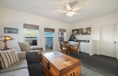 Cedar Key House | Gulf Front sunset stilt house with amazing sunsets