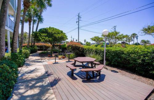 Crystal Beach Apartment | Gulf View, Easy Beach Access, Heated Pool, Hot Tub