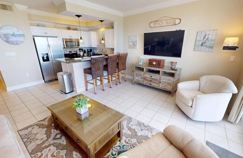 Fort Walton Beach Condo | Gulfside DW 611 w/Beach Service