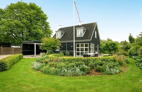 Vejlby Fed House | "Gullan" - 75m from the sea by Interhome