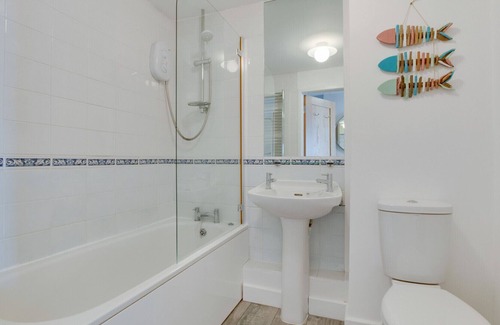 Dartmouth Apartment | Gullsway Upper - Two Bedroom Apartment, Sleeps 4