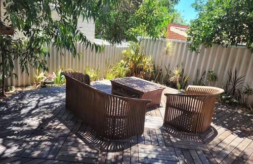 Scarborough House | Gumtree Hideaway 3 bed home 3km to beach Dogs Ok sleeps 6