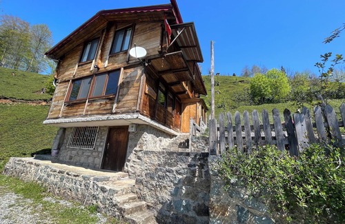 Camlihemsin Ski Chalet | Gunguli Chalet - Delightful 4-Bedroom in Çamlıhemşin