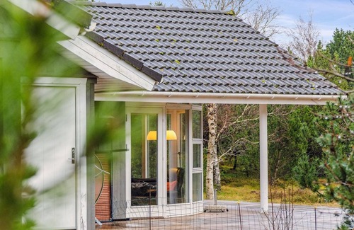 Fur House | "Guri" - 600m to the inlet by Interhome