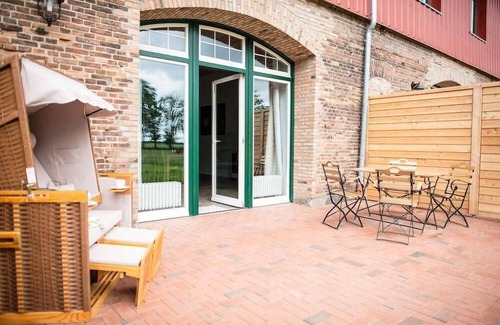 Geelbyholz House | Gut Royum - Strohlager