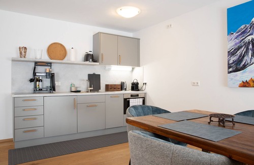 Stephanskirchen Apartment | Gutshof Alpenblick am Simssee - Salzburg Suite