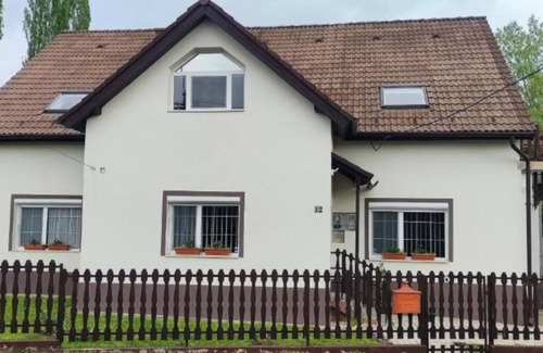 Vonyarcvashegy Apartment | Gyöngyike Apartmanház Vonyarcvashegy - Two-Bedroom Apartment 3