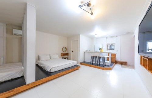 Gyeongju House | Gyeongju Blue 365 Pension