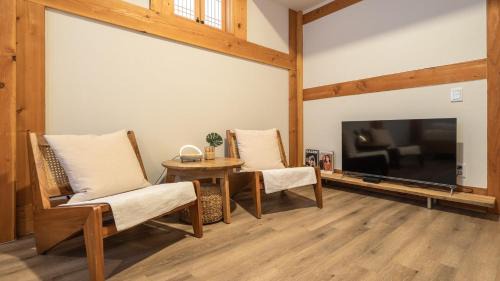 Gyeongju House | Gyeongju Hanokstay Darak
