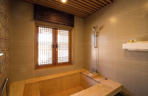 Yeonsu-gu Hotel | Gyeongwonjae By Walkerhill