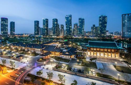 Hwaseong Hotel | Gyeongwonjae By Walkerhill