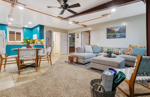 Tulare Apartment | Gym, Pool Table, & Country Views @ The Sunset Loft | 2 Bed, 1 Bath