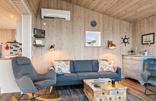 Ronde House | "Gyrid" - 150m from the sea by Interhome