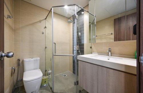 District 10 Apartment | Hà Đô Q10 2PN-3PN 2WC- Khoa Home
