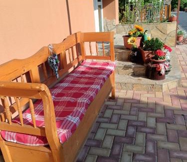 Mako Apartment | Hársfa apartman