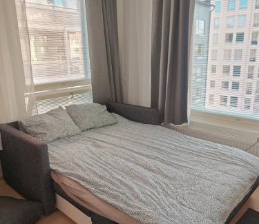 Tampere Apartment | Härmälän Kotoisa - valoisa yksiö - free parking & wifi