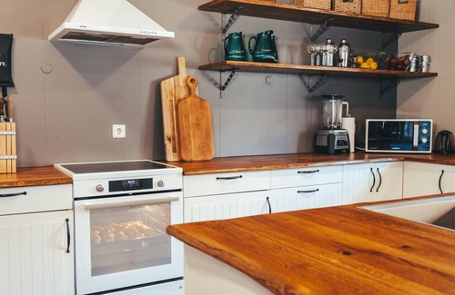 Siglufjorður Cabin | Hóll Adventure House - Perfect for groups!