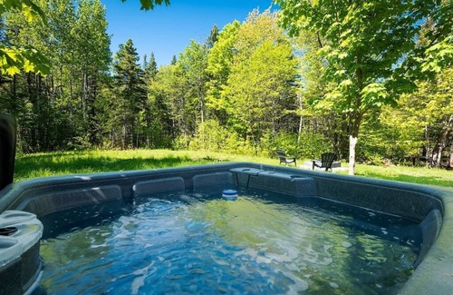 Les Eboulements House | Hôtel à la maison - Chalet des Brumes, nature et spa