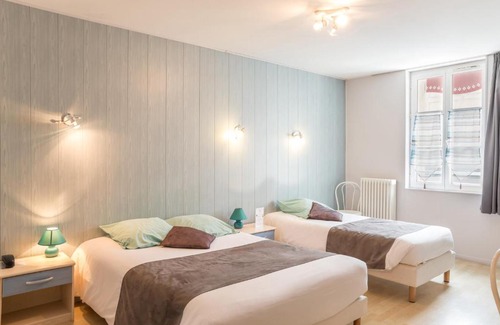 Rochefort Hotel | Hôtel Caravelle Contact Hôtel