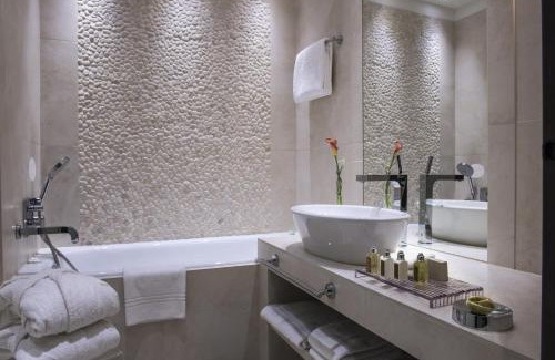 Neuvecelle Hotel | Hôtel Ermitage