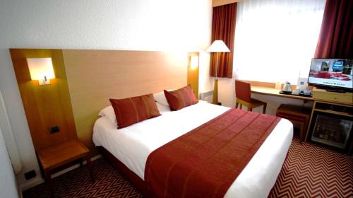 Meudon-la-Foret Hotel | Hôtel Forest Hill Meudon Velizy
