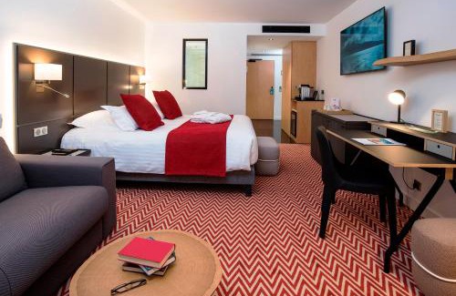 Meudon-la-Foret Hotel | Hôtel Forest Hill Meudon Velizy