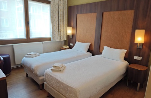 Malo-les-Bains Hotel | Hôtel L'Hirondelle