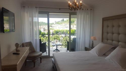 Riez Hotel | Hôtel Les Deux Lions