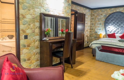 Douala Hotel | Hôtel Résidence La Falaise
