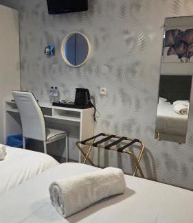 Saint-Paul-de-Fenouillet Hotel | Hôtel Restaurant Mas Le Châtelet