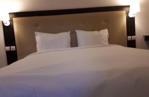Bas-Sassandra Hotel | hôtel sainte emmanuelle