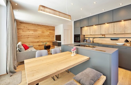 Garmisch-Partenkirchen Apartment | Hüttenzauber - Modern ground floor flat in central location