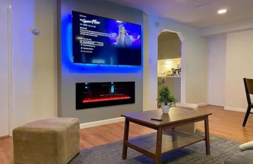 Stamford Apartment | H1 One bedroom Apt Downtown Stamford