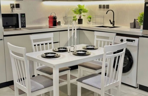 Riyadh Apartment | H103-Modern 2-bedroom Condo in Almalqa, Riyadh