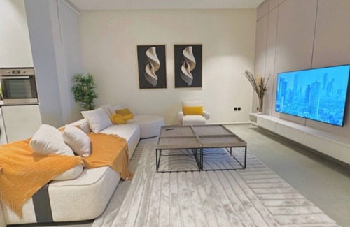 Riyadh Apartment | H103-Modern 2-bedroom Condo in Almalqa, Riyadh