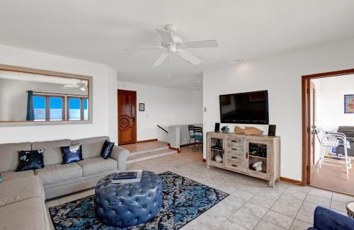 Avalon House | H155 - Hamilton Cove Villa 1-55