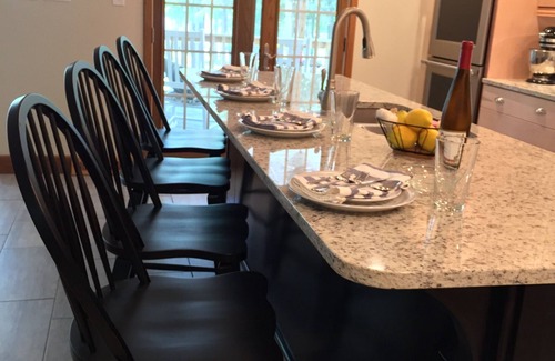 Merifield Acres House | H2O-FRONT Chef’s Kitchen Gig-WiFi DogsOK EV-Charger Alexa