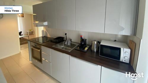 District 4 Apartment | H3 with 3,5 rooms, 2 BR, livingroom and big kitchen, modern and central