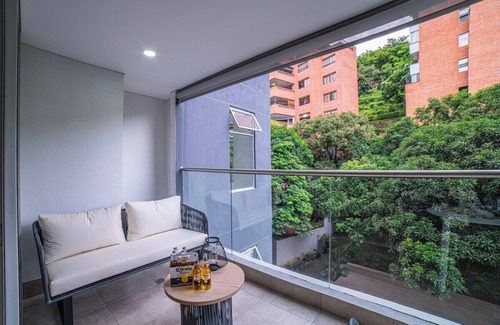 Granada Apartment | H701 - Luxurious Garden View With Pool & Parking