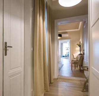 Kosice Old Town Apartment | H75 Apartments Kosice Centre